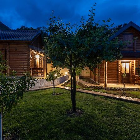 Ethno Lodge Ab Вирпазар Экстерьер фото