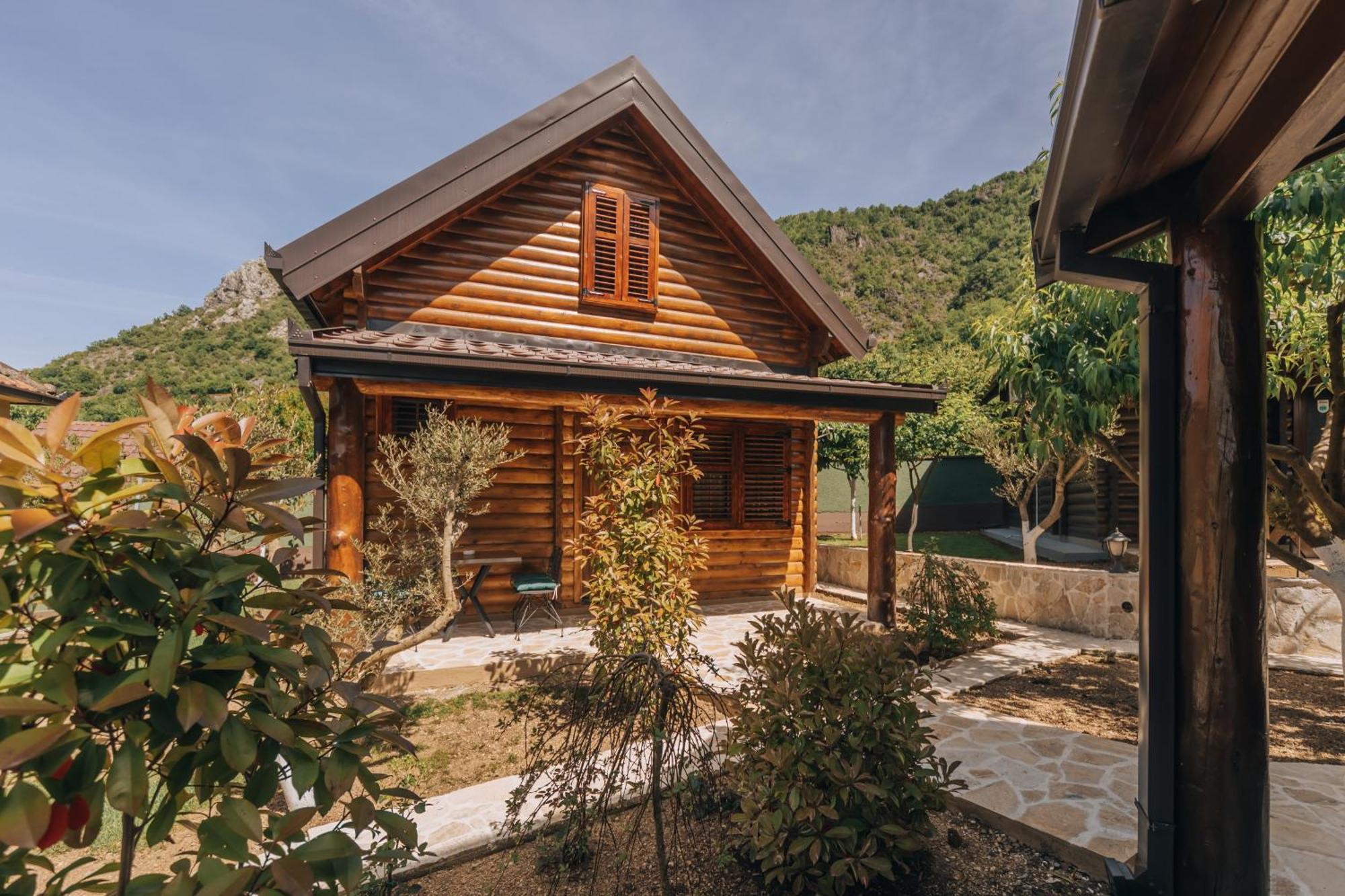 Ethno Lodge Ab Вирпазар Экстерьер фото
