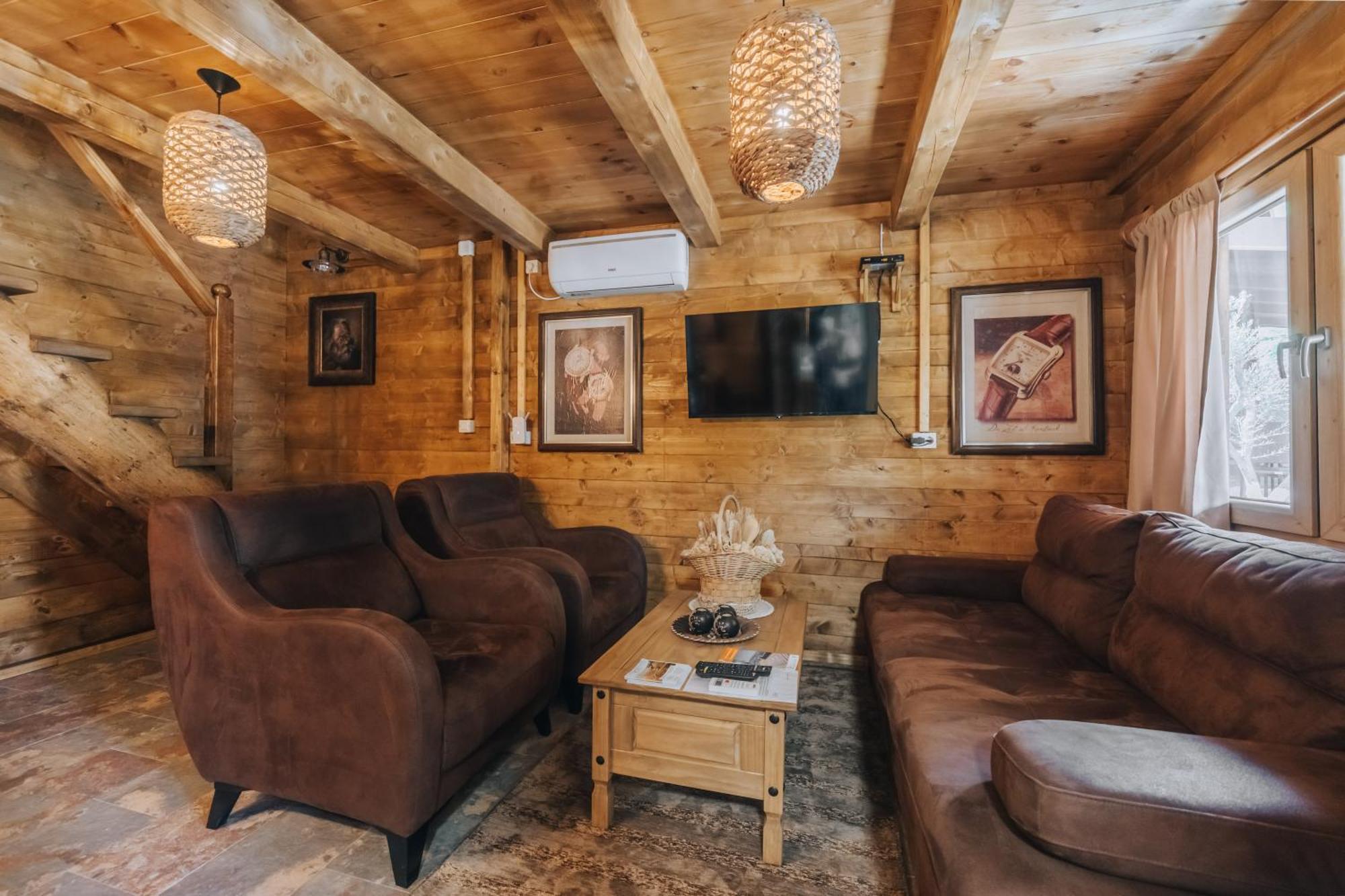 Ethno Lodge Ab Вирпазар Экстерьер фото