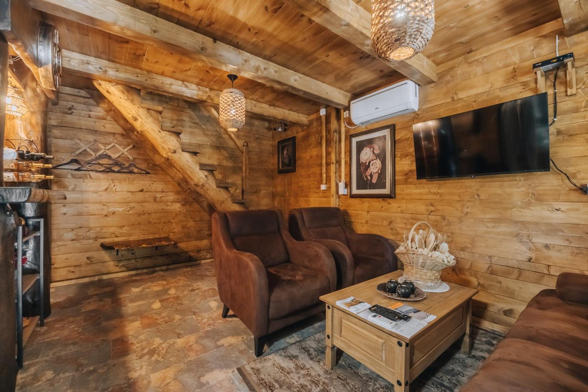 Ethno Lodge Ab Вирпазар Экстерьер фото