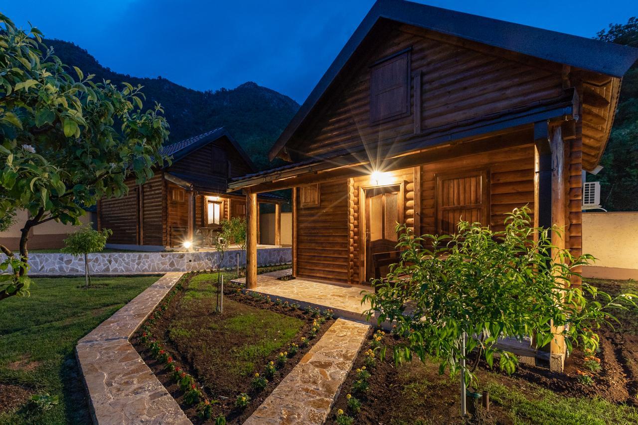 Ethno Lodge Ab Вирпазар Экстерьер фото