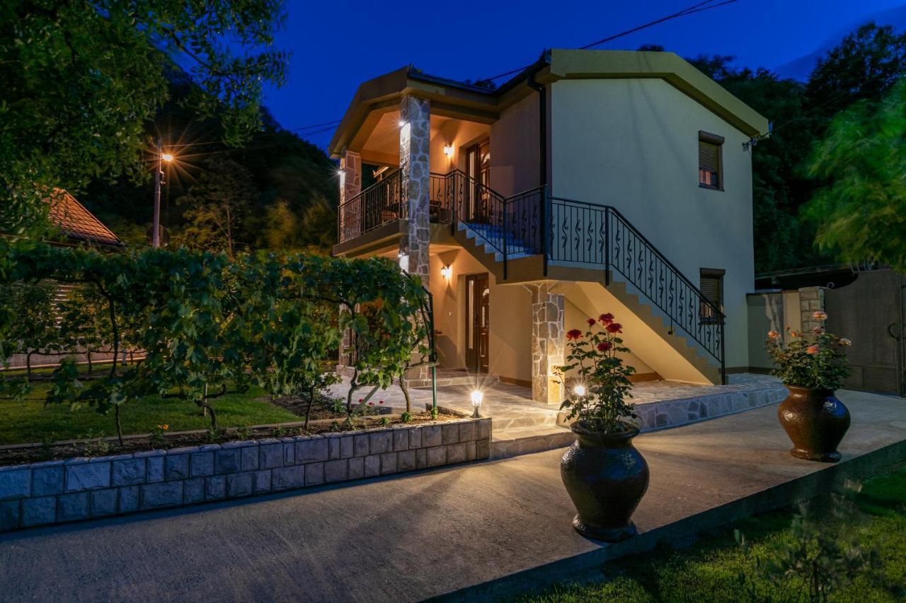 Ethno Lodge Ab Вирпазар Экстерьер фото