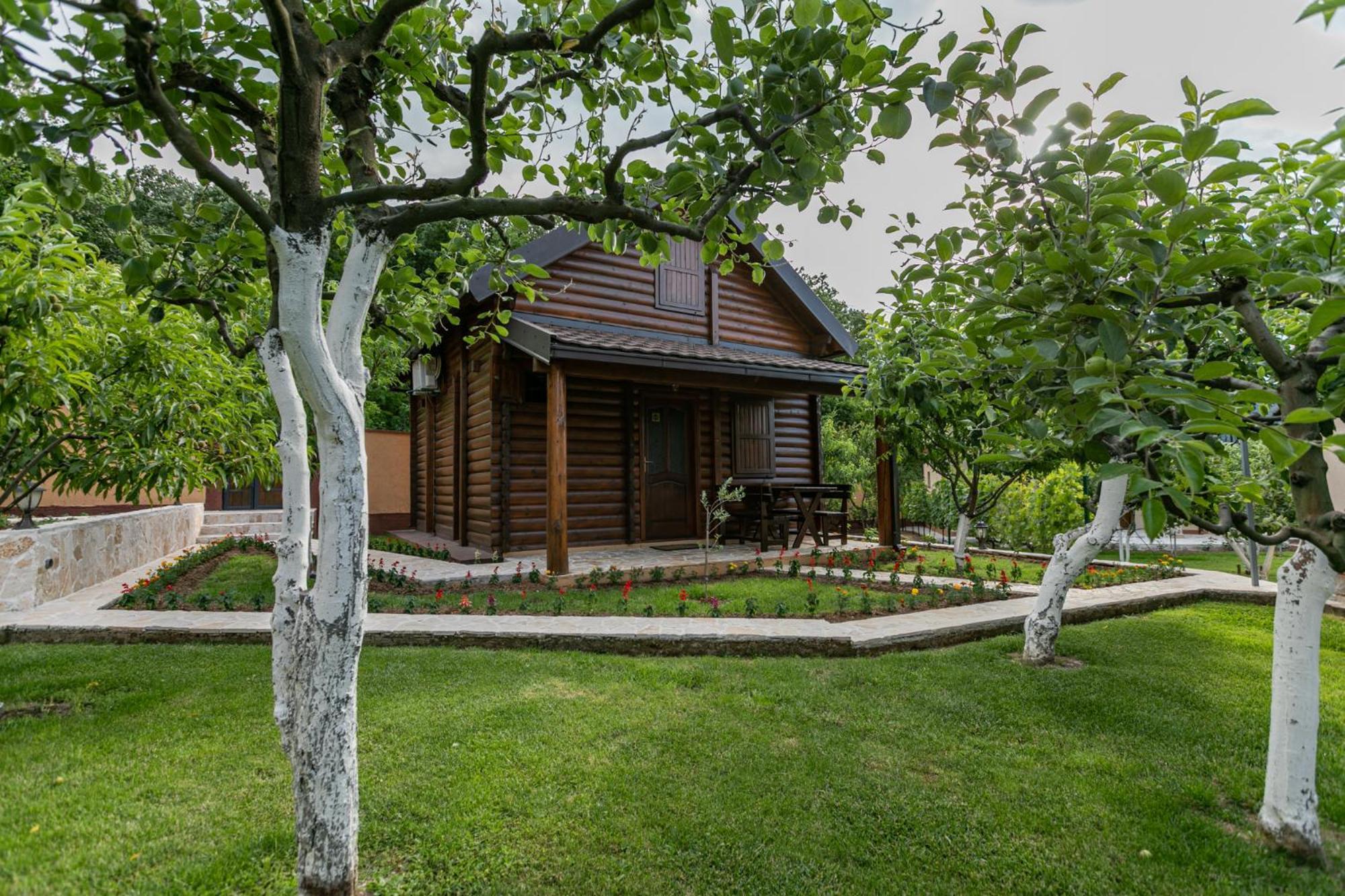 Ethno Lodge Ab Вирпазар Экстерьер фото